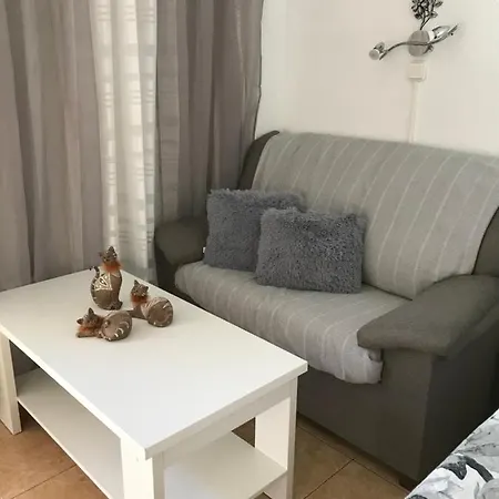 La Casita De Mercedes *