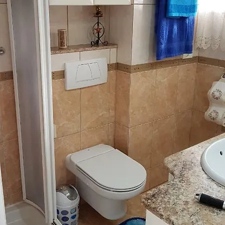 La Casita De Mercedes 公寓 *