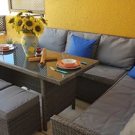 La Casita De Mercedes 公寓 *